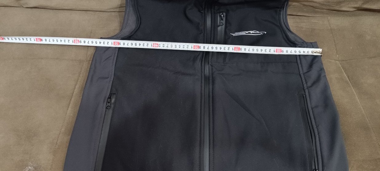 Siyah Yüksek Yakalı Fermuarlı Erkek Polar Yelek - Görsel 5