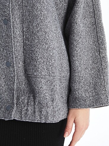 LCWAIKIKI Classic Siyah Kolej Yaka Oversize Kadın Bomber Mont - Görsel 5