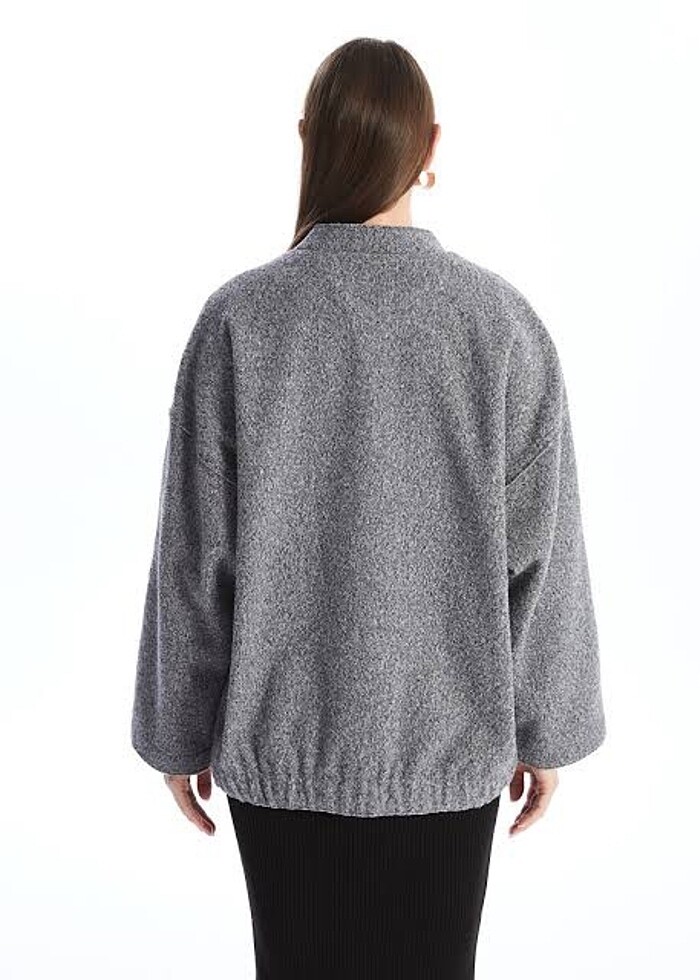 LCWAIKIKI Classic Siyah Kolej Yaka Oversize Kadın Bomber Mont - Görsel 4