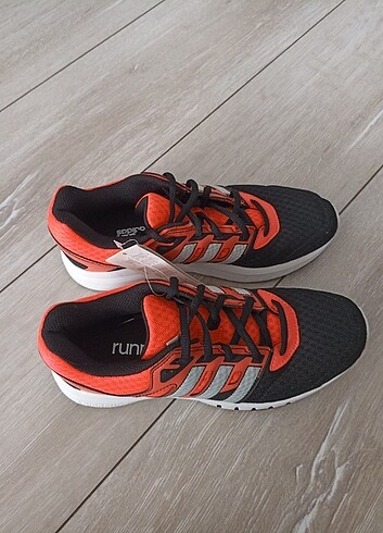 Adidas Spor ayakkabı