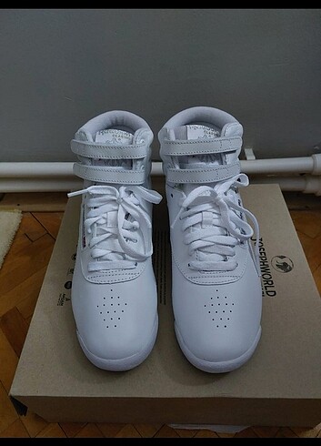 Reebok REEBOOK