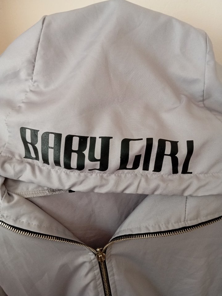 Gri Kapüşonlu Kadın Ceket - Görsel 3