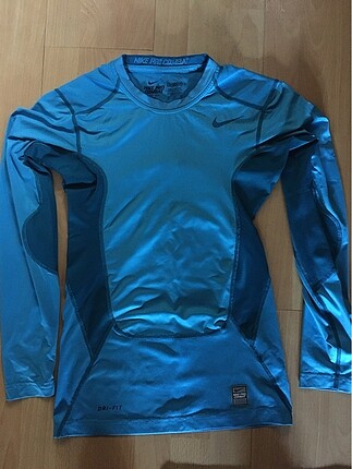 Nike nike pro combat