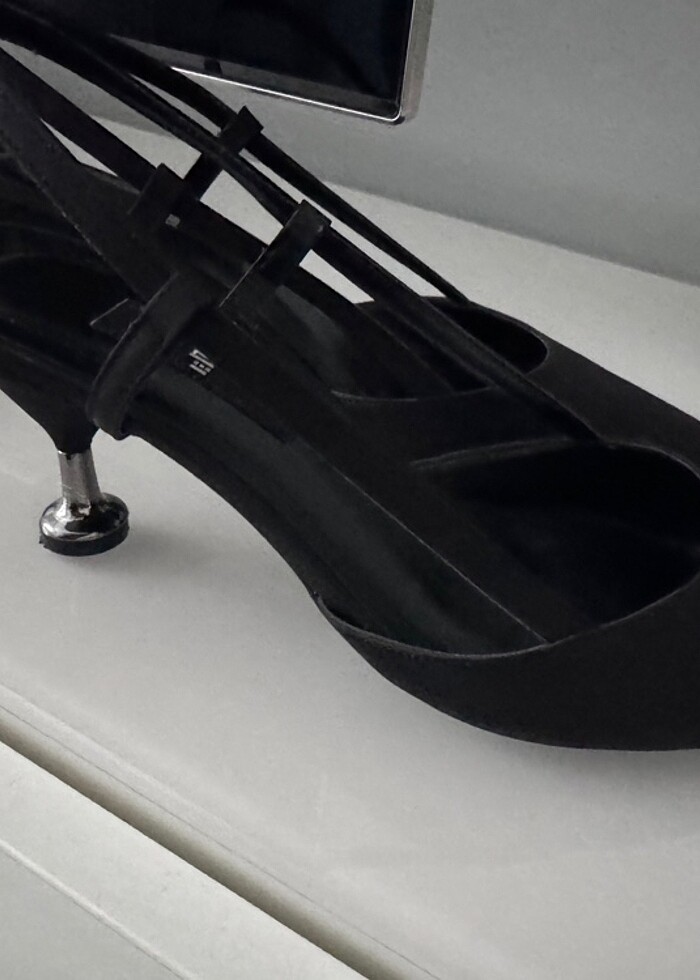 Elle topuklu ayakkabi - Görsel 3