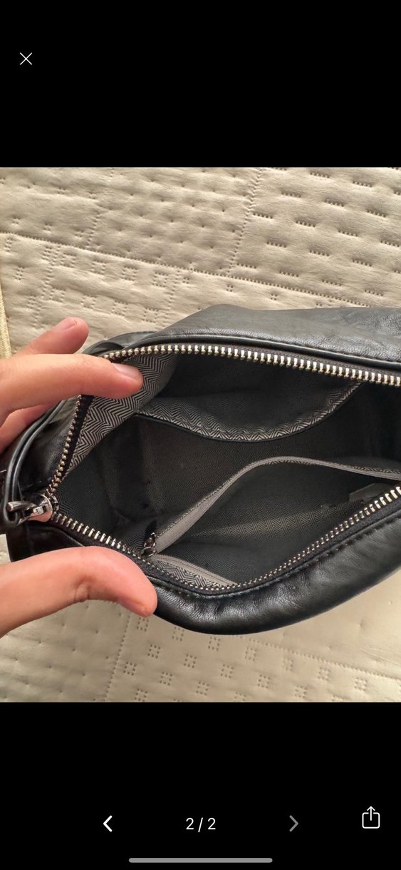 Zincir Detaylı Siyah Parlak Deri Kadın Çanta - Görsel 2