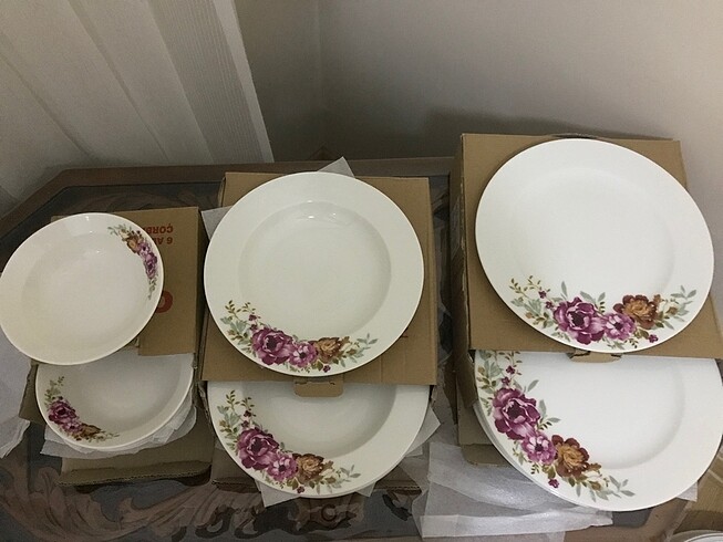 Güral porselen 12 kişilik bone yemek takımı