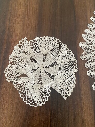  Beden El işi dantel tepsi örtüsü ve bardak altı