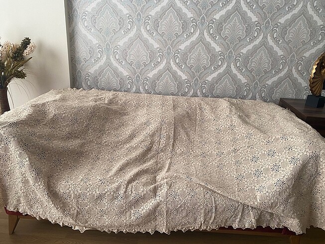 12 kişilik dantel masa örtüsü