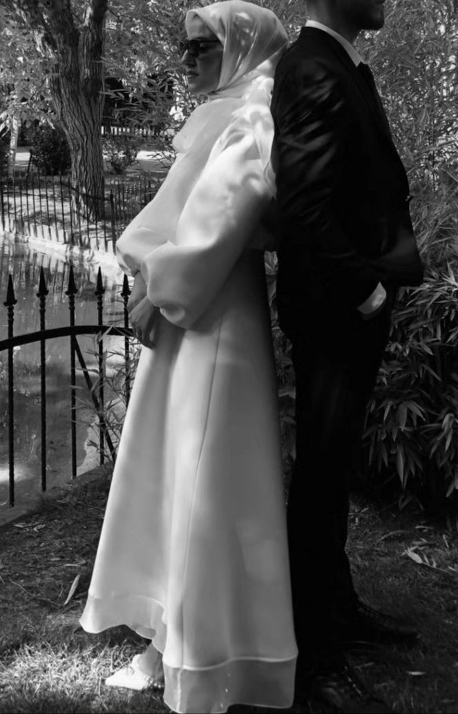 Beyaz Etekli Takım - Görsel 2