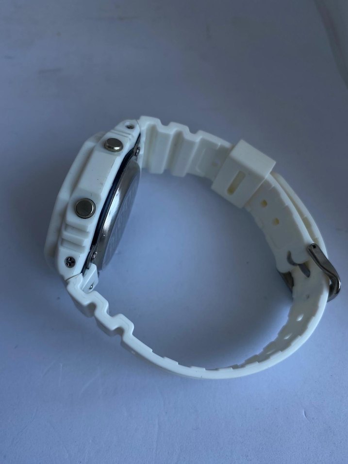 Beyaz Minimalist Erkek G-Shock Saat - Görsel 2