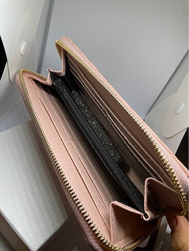 GUESS BAYAN CÜZDAN - Görsel 3