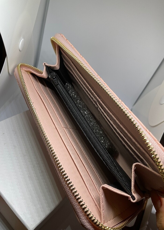 GUESS BAYAN CÜZDAN - Görsel 3