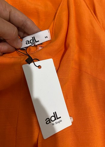 Turuncu Keten Salaş V Yakalı Uzun Tulum - Görsel 4