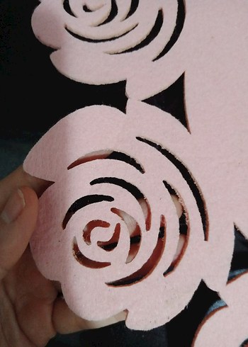 Gül Desenli Pembe servis - Görsel 3