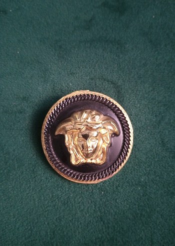 Versace Altın Renk broş