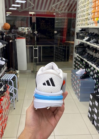 40 Beden beyaz Renk Unisex Beyaz Adidas Adıstar Spor Ayakkabı Detaylı
