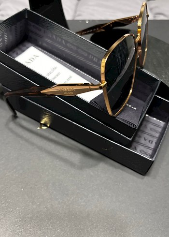 Prada Kadın Klasik Gold Güneş Gözlüğü - Görsel 5