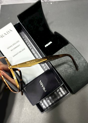 Prada Kadın Klasik Gold Güneş Gözlüğü - Görsel 8