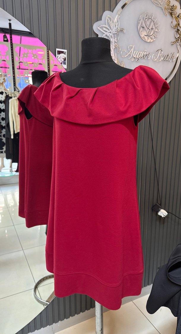 Kırmızı yaka Fırfırlı Mini belden bol rahat kalıp elbise - Görsel 2