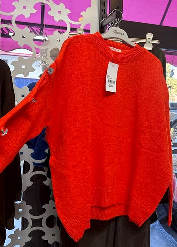 Düğmeli Beyaz Kadın Triko Kazak çeşitleri - Görsel 2