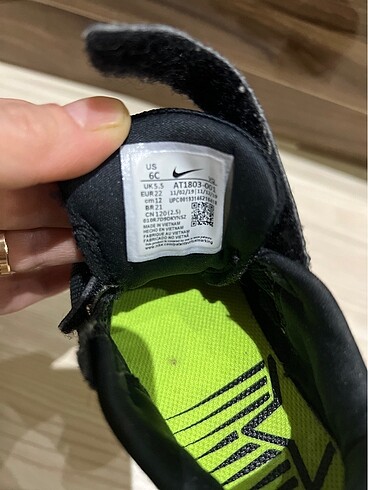 22 Beden Nike spor ayakkabı