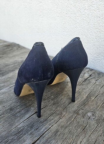 Zara Lacivert stiletto