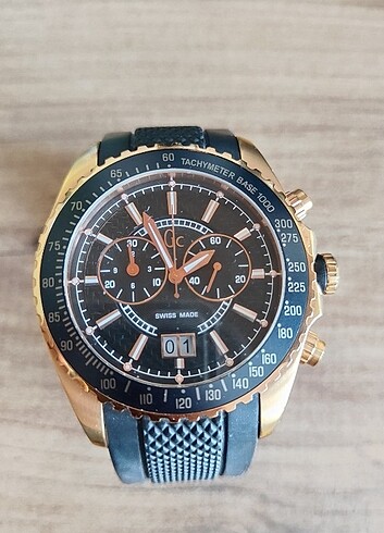 Guess Guess Collection saat