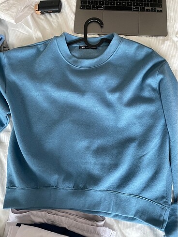 Zara sweatshirt