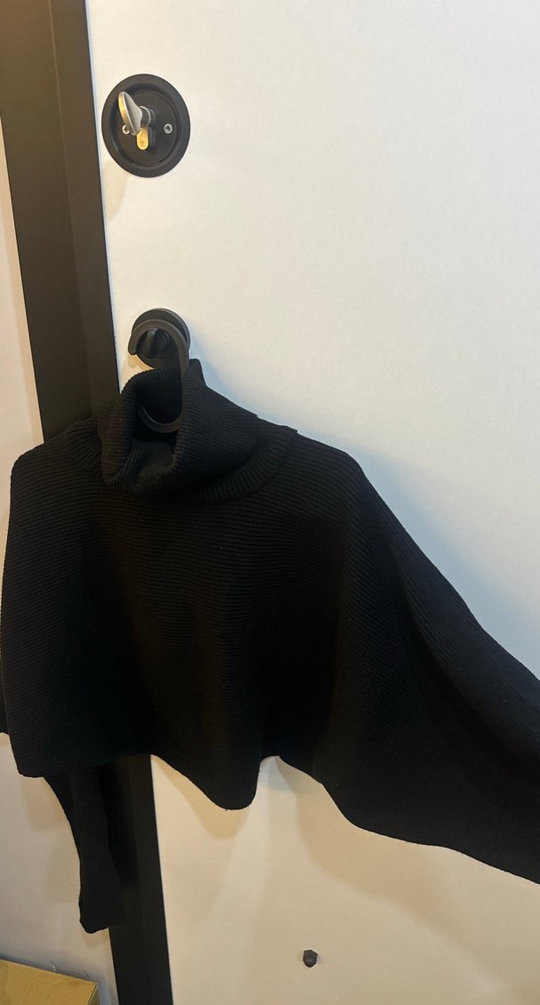 Siyah Boğazlı Kadın Salaş Kazak - Görsel 3