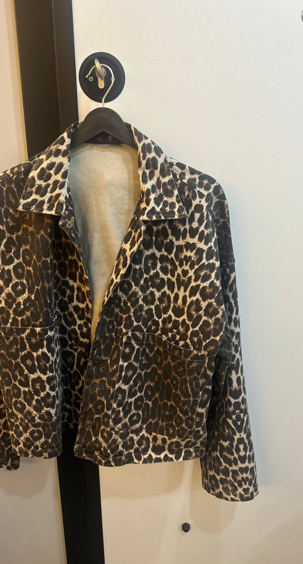 Leopar Desenli Kadın Midi Kaban - Görsel 2