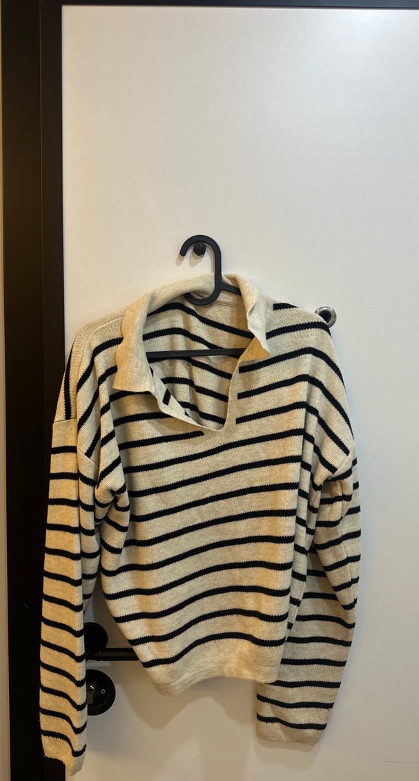 Bej Siyah Çizgili Örgü Kadın Kazak - Görsel 3