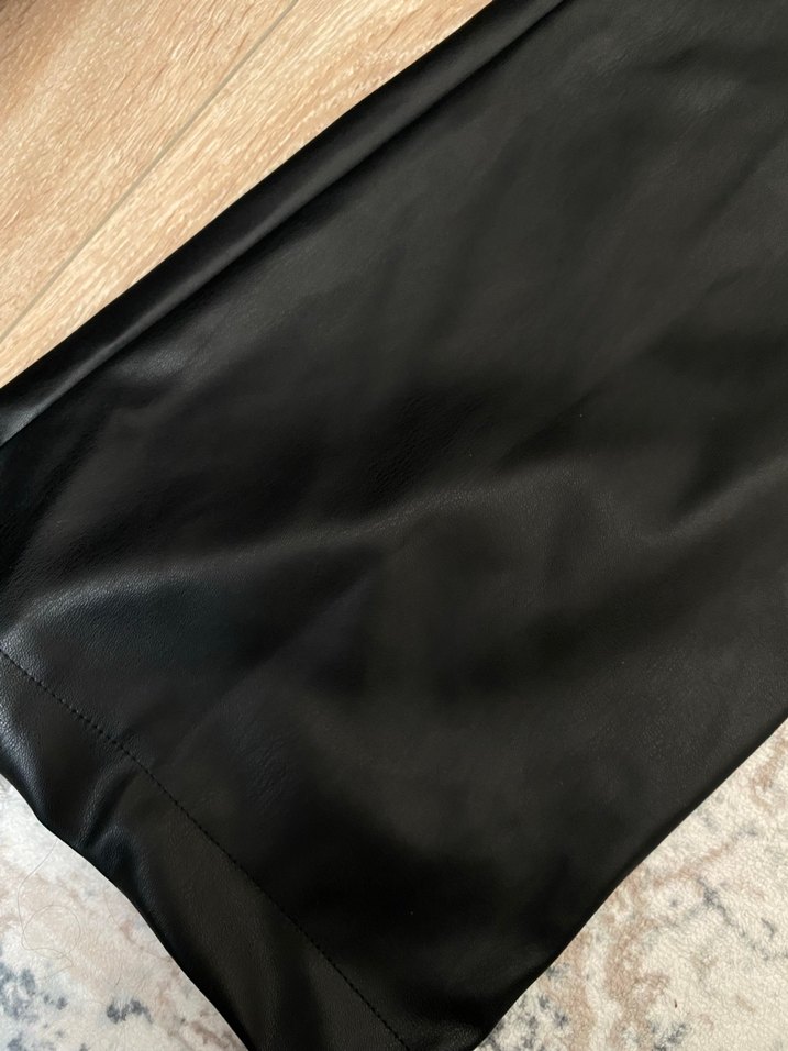 Siyah Parlak wide leg deri pantolon - Görsel 4