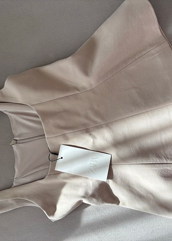 zara bej rengi etiketli bluz - Görsel 2