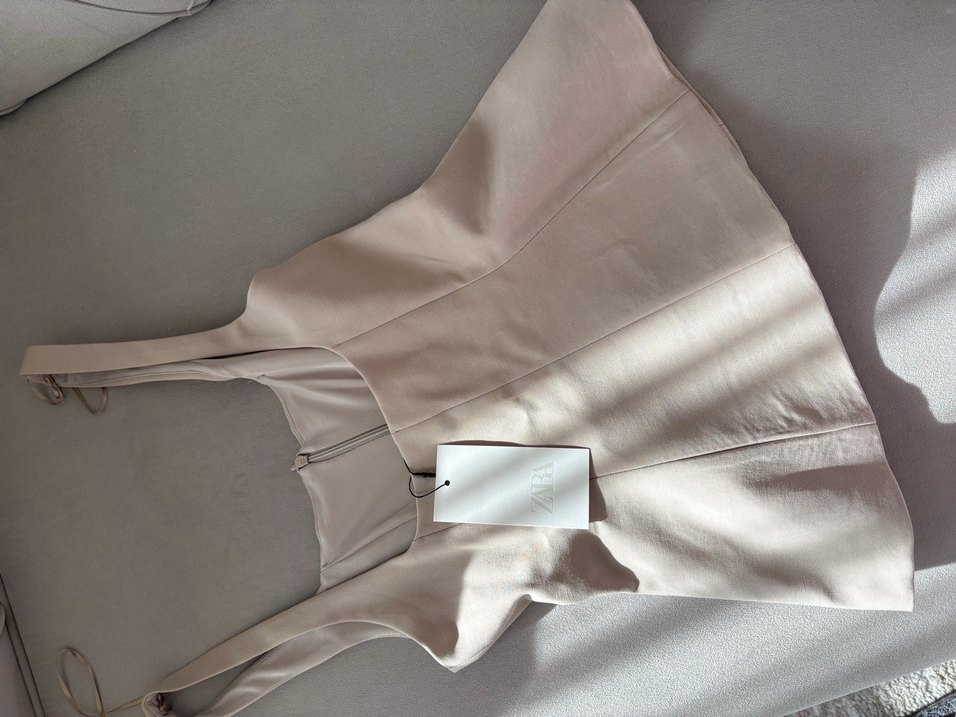 zara bej rengi etiketli bluz - Görsel 3