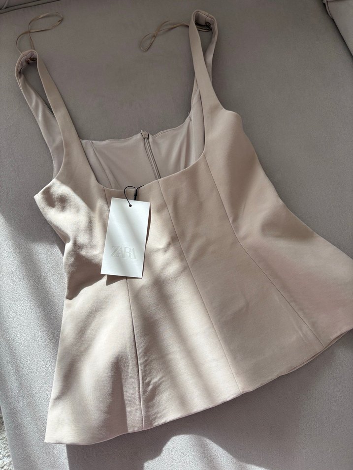 zara bej rengi etiketli bluz - Görsel 4