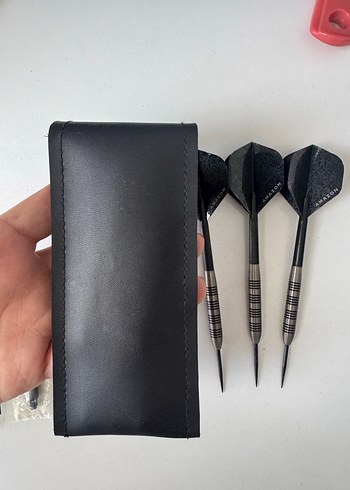 Beden Renk Siyah Metal Saplı Dart Oku Seti