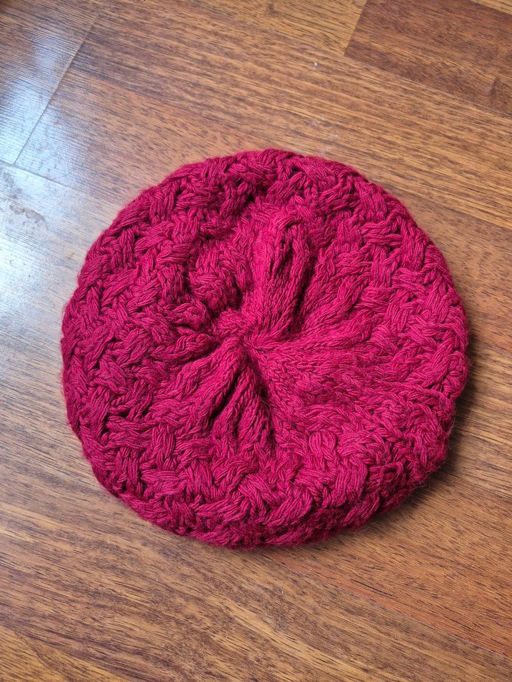 Renkli Kırmızı Örgü Ressam Kadın Bere - Görsel 4