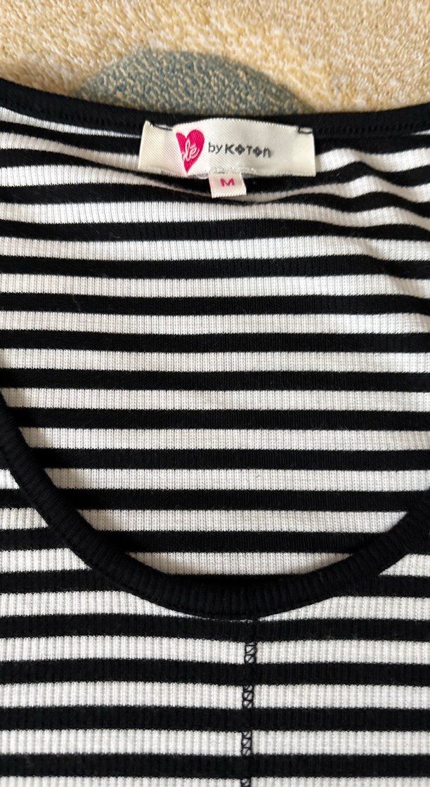 Çizgili Siyah Beyaz Kısa Kollu Hamile Bluzu - Görsel 2