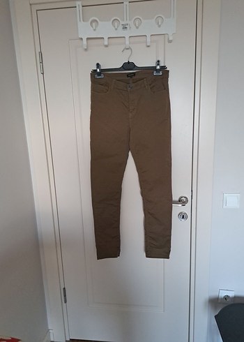 Kadın Kemerli Kumaş Pantolon