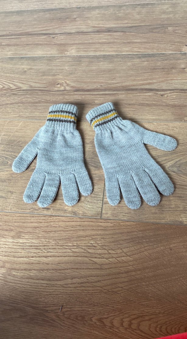 Erkek Çocuk Gri Örgü Eldiven - Görsel 2