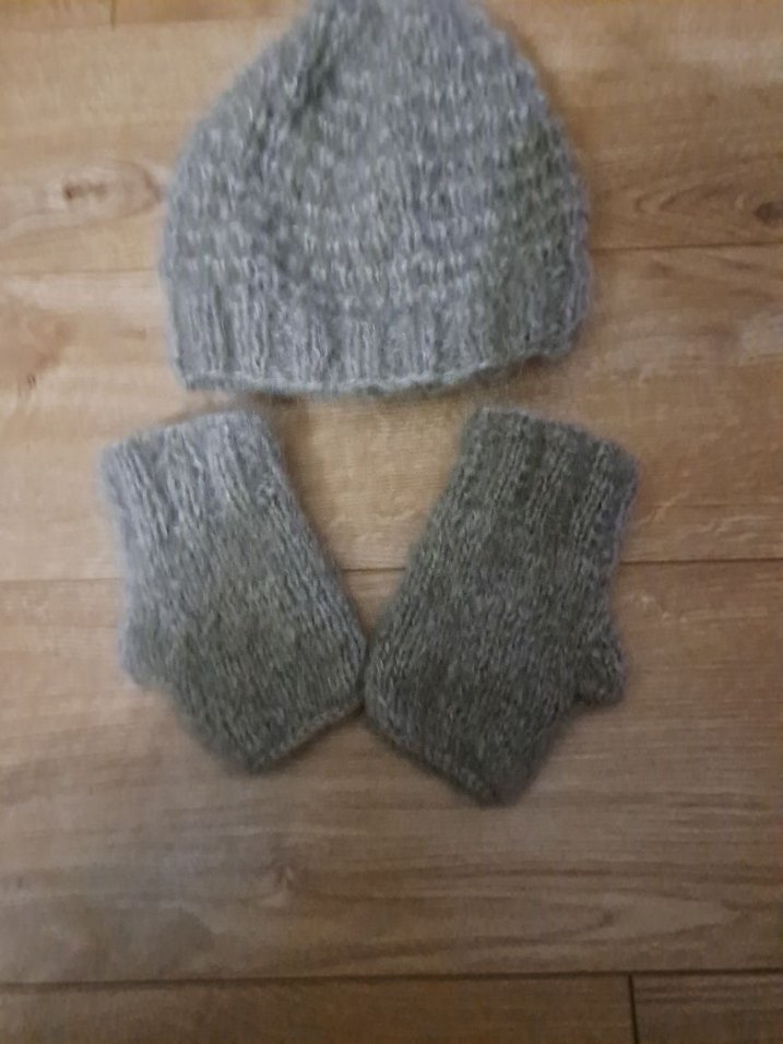 Bej Örgü Kadın Bere ve Eldiven Seti - Görsel 3