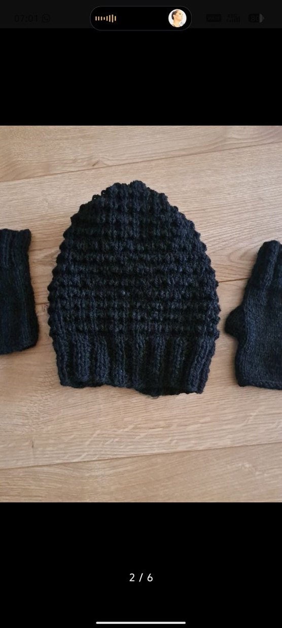 Siyah Örgü Kadın Bere ve Parmaksız Eldiven - Görsel 2