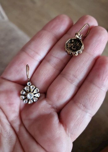 Diğer Çiçek Desenli Mini Vintage Küpe