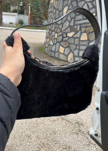 Siyah Kürklü çanta - Görsel 3