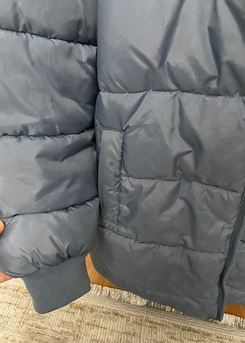 Gri Kapüşonlu Erkek Çocuk Mont - Görsel 3