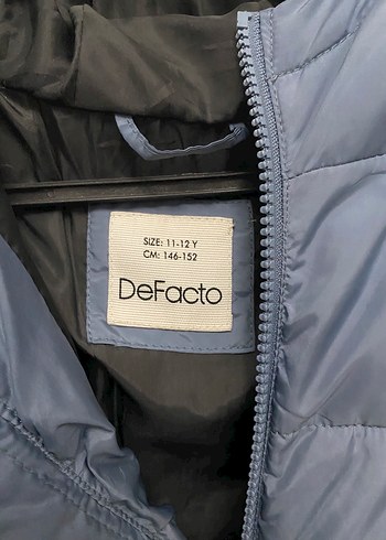 Gri Kapüşonlu Erkek Çocuk Mont - Görsel 5