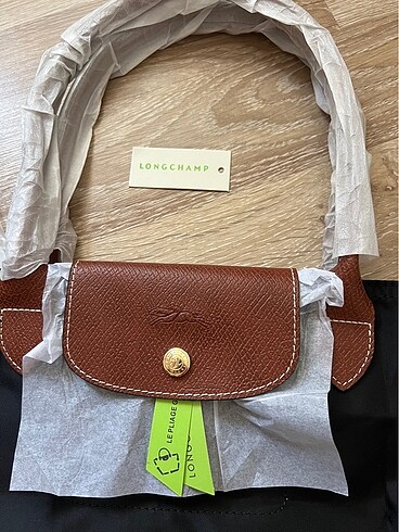 Beden LongChamp Siyaha Taba Çanta