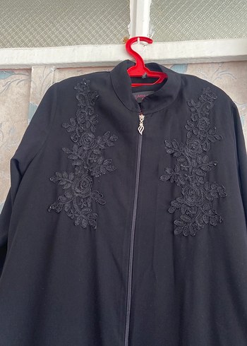 LC Waikiki Nakışlı Siyah Uzun Kadın Kaban