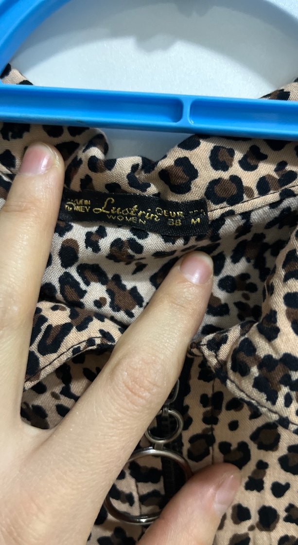 Leopar Desenli Uzun Kollu Kadın Gömlek - Görsel 4