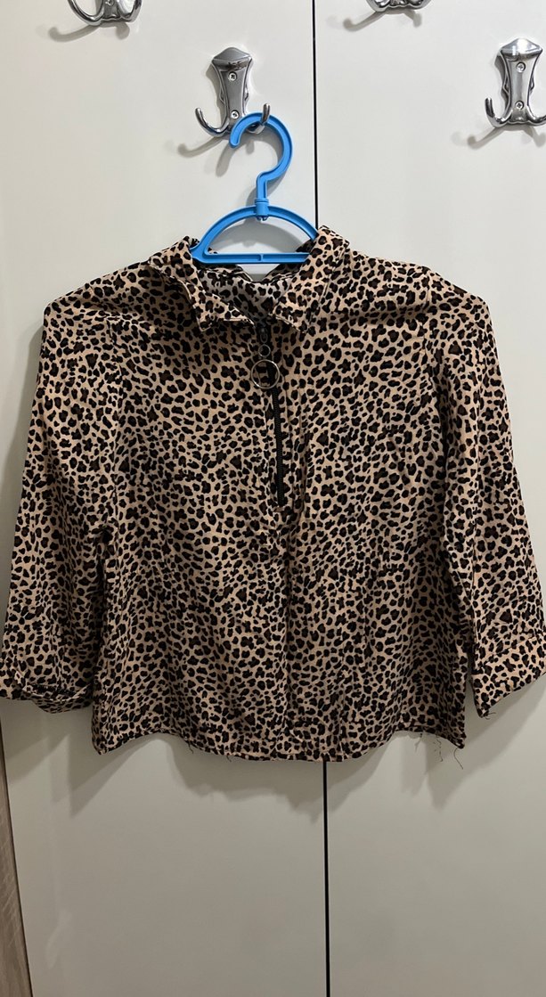 Leopar Desenli Uzun Kollu Kadın Gömlek - Görsel 2